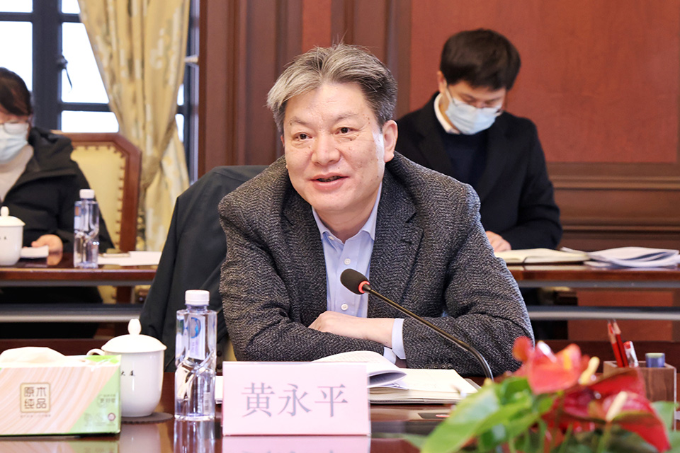 解冬副市长到蘑菇视频
调研 (3).jpg