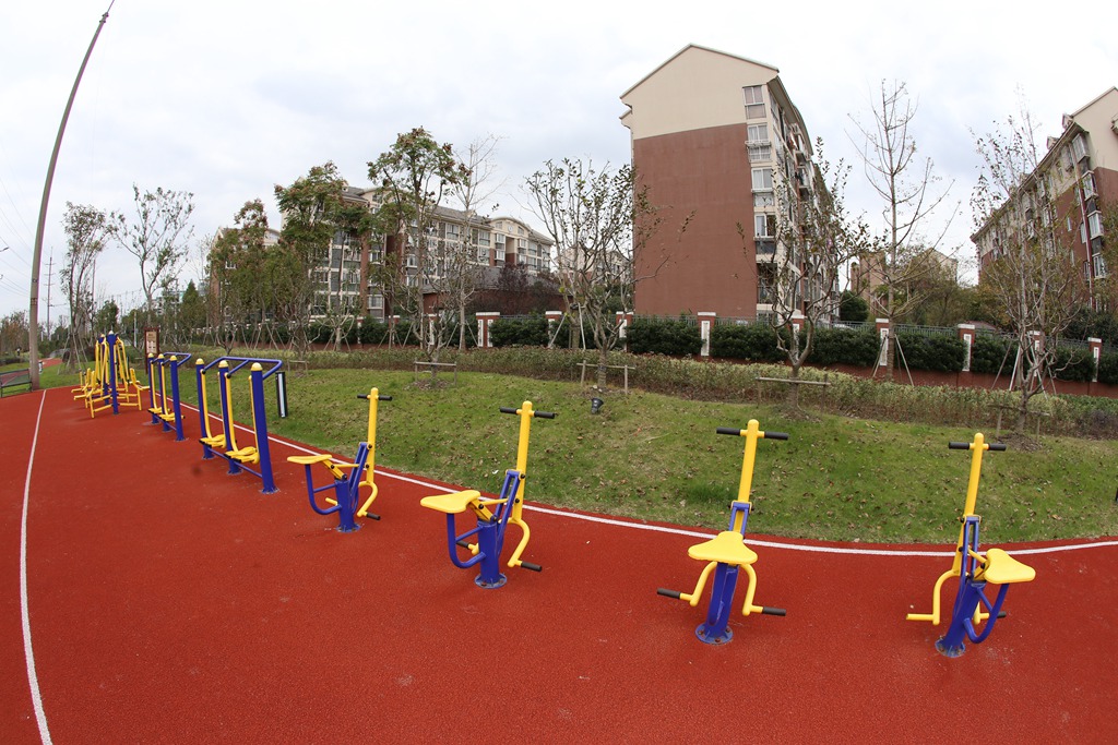 嘉定菊园新区北水湾主题公园市民健身步道.JPG