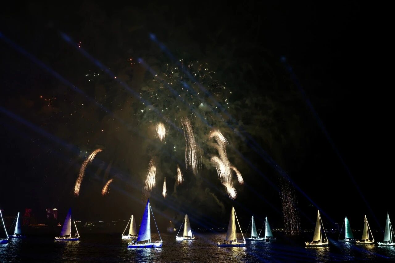 领帆而上 2026上海帆船公开赛扬帆开赛.jpg